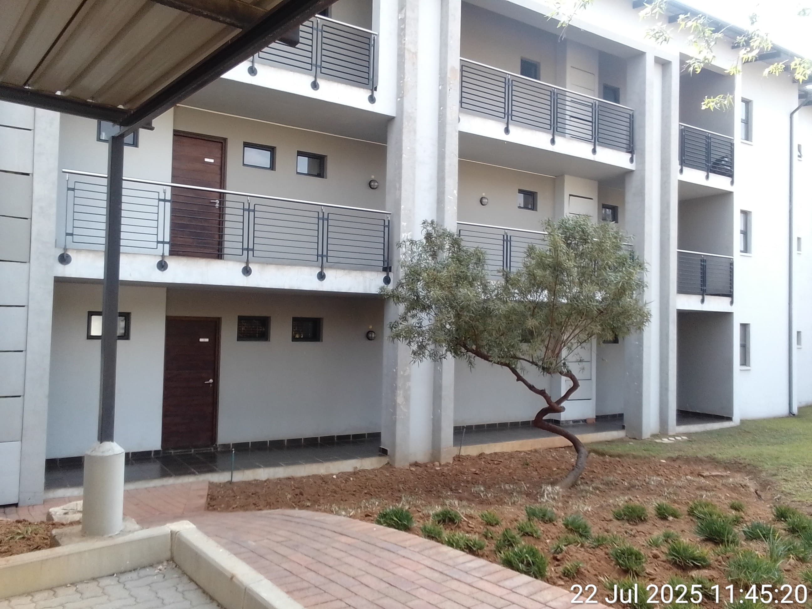 Repossessed Unit for Sale, 4 Sunningdale Complex, Jackal Creek Golf Estate — photo 1 of 30