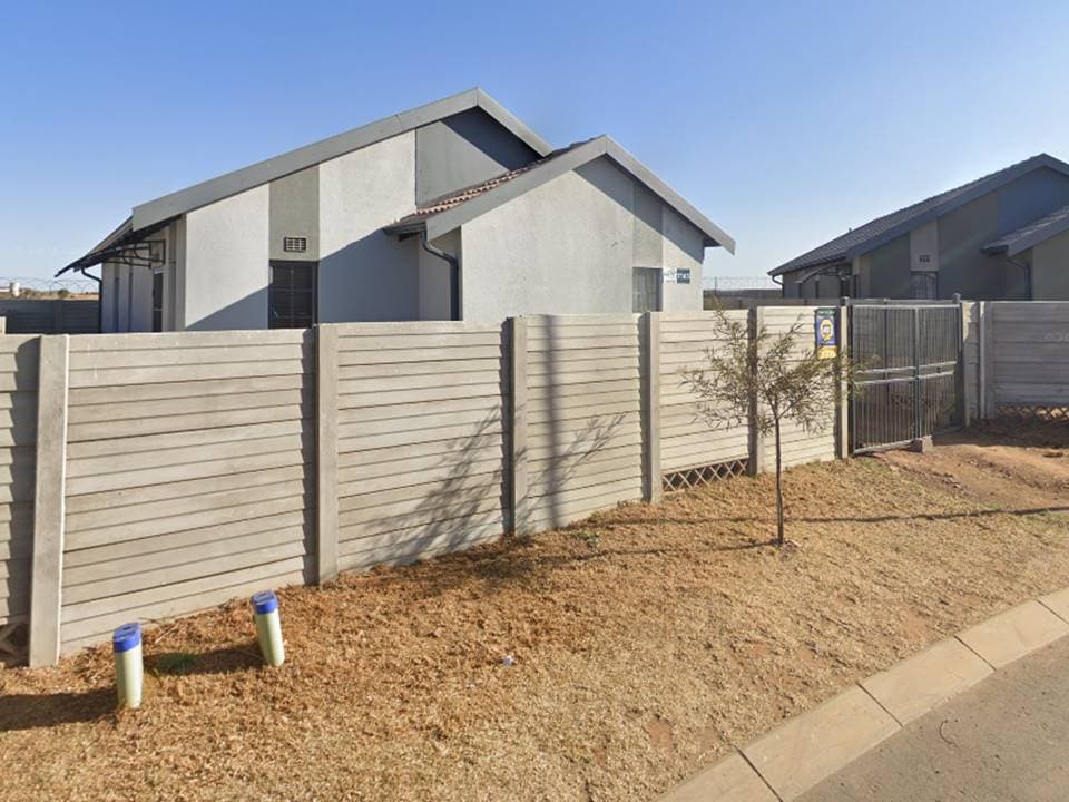 Repossessed House For Sale – Sky City, Alberton — photo 1 of 9